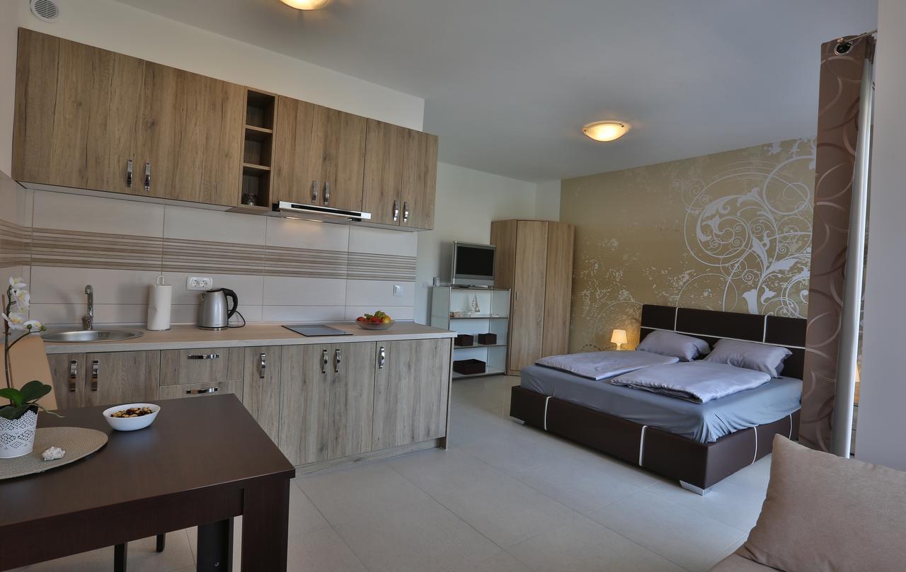 Kristina Apartments Tivat Kültér fotó