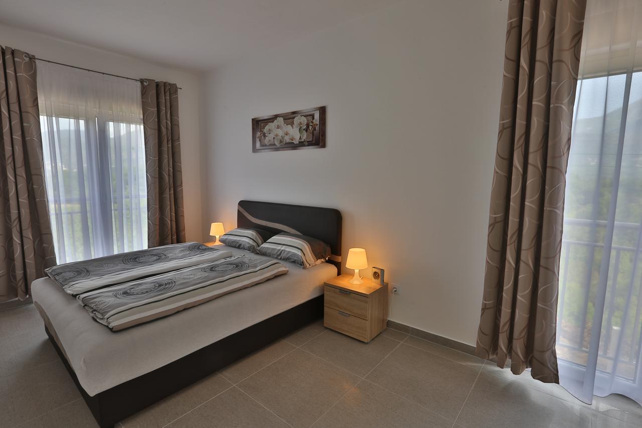 Kristina Apartments Tivat Kültér fotó